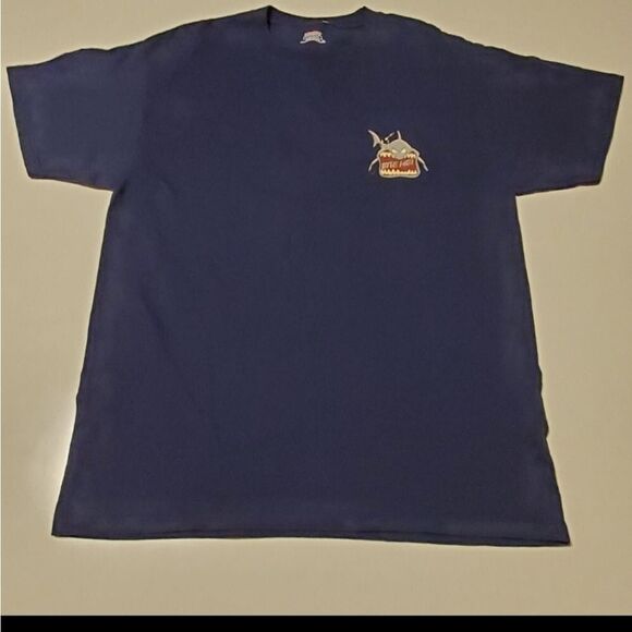 L VINTAGE El Salvador Hanes Bite Me SHARK POHNPEI 42 44 GRAPHIC TSHIRT Large - Picture 6 of 6